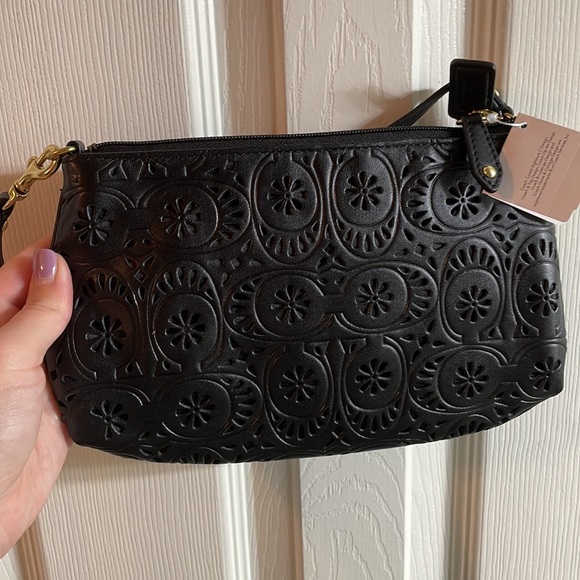 Coach Ashley Lace leather wristlet purse - Picture 3 of 4